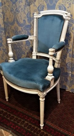 Fauteuil De Style Louis XVI