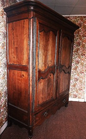 Armoire Louis XV Saintongeaise