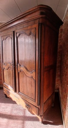Armoire Louis XV Saintongeaise