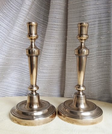 Paire de Bougeoirs Louis XVI