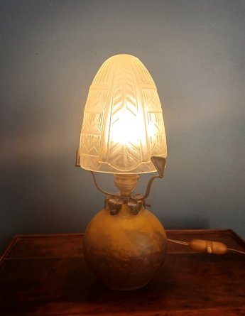 Lampe en pate de verre Art Déco