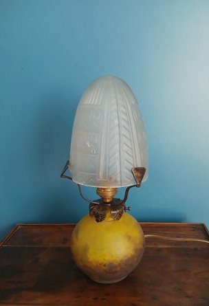 Lampe en pate de verre Art Déco