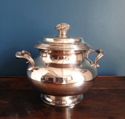 Sucrier en argent massif XIX