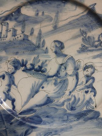 Plat en Faïence de Savone XVIII