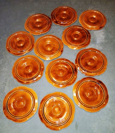 Ensemble de 12 assiettes à huitres