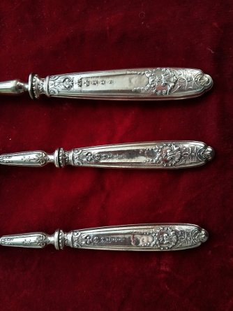Ensemble de couverts de service XIX