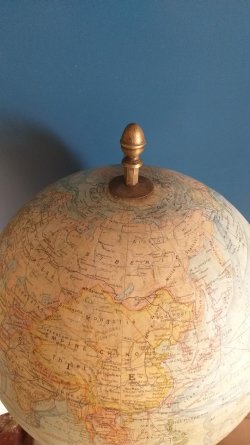 Globe terrestre fin XIX