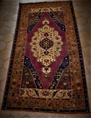 Tapis Yahyahli ancien