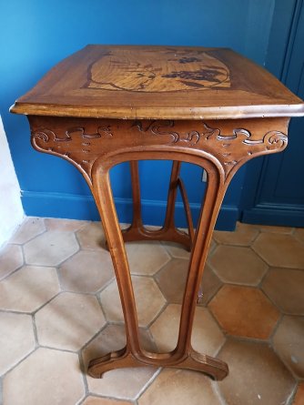 Tables Gigognes Art Nouveau