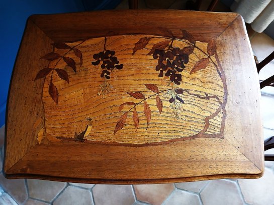 Tables Gigognes Art Nouveau